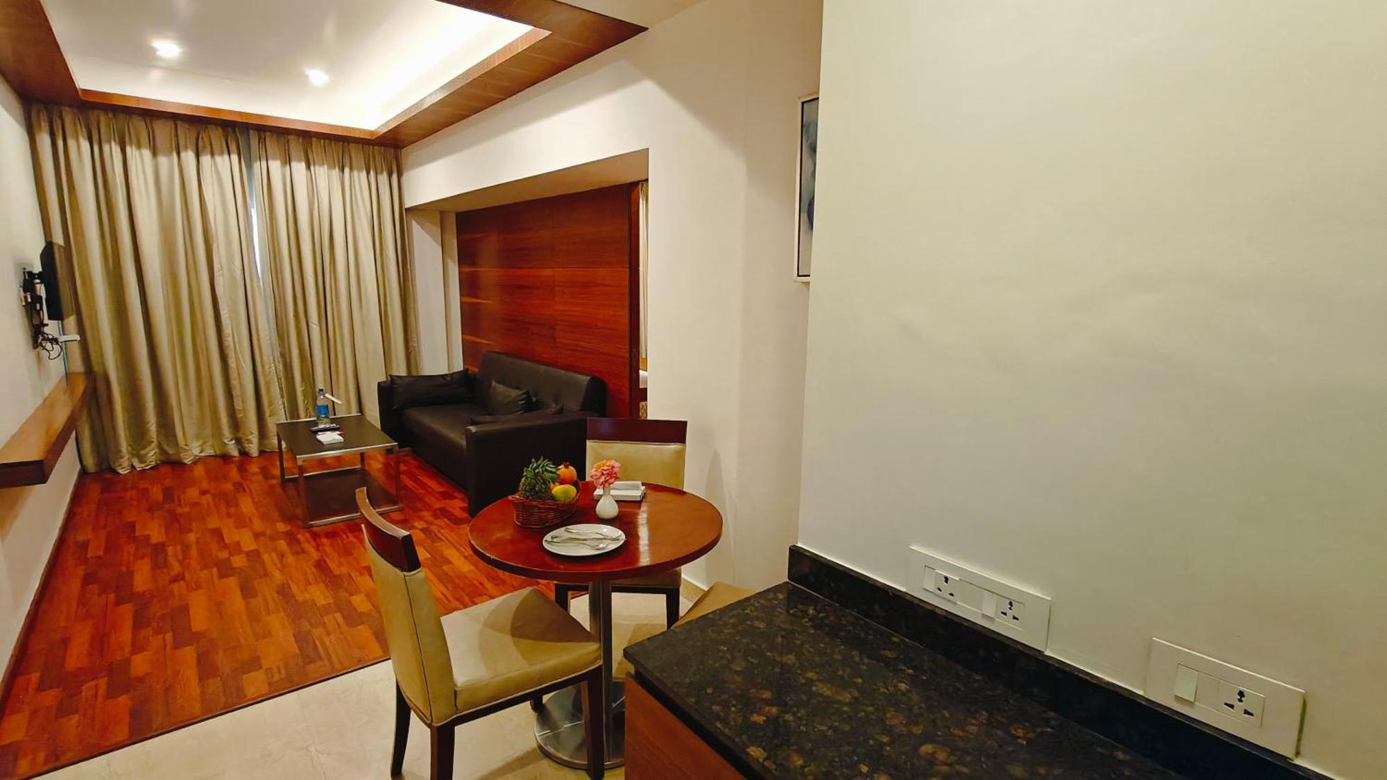 Khanna Fiesta Vellore Exterior photo