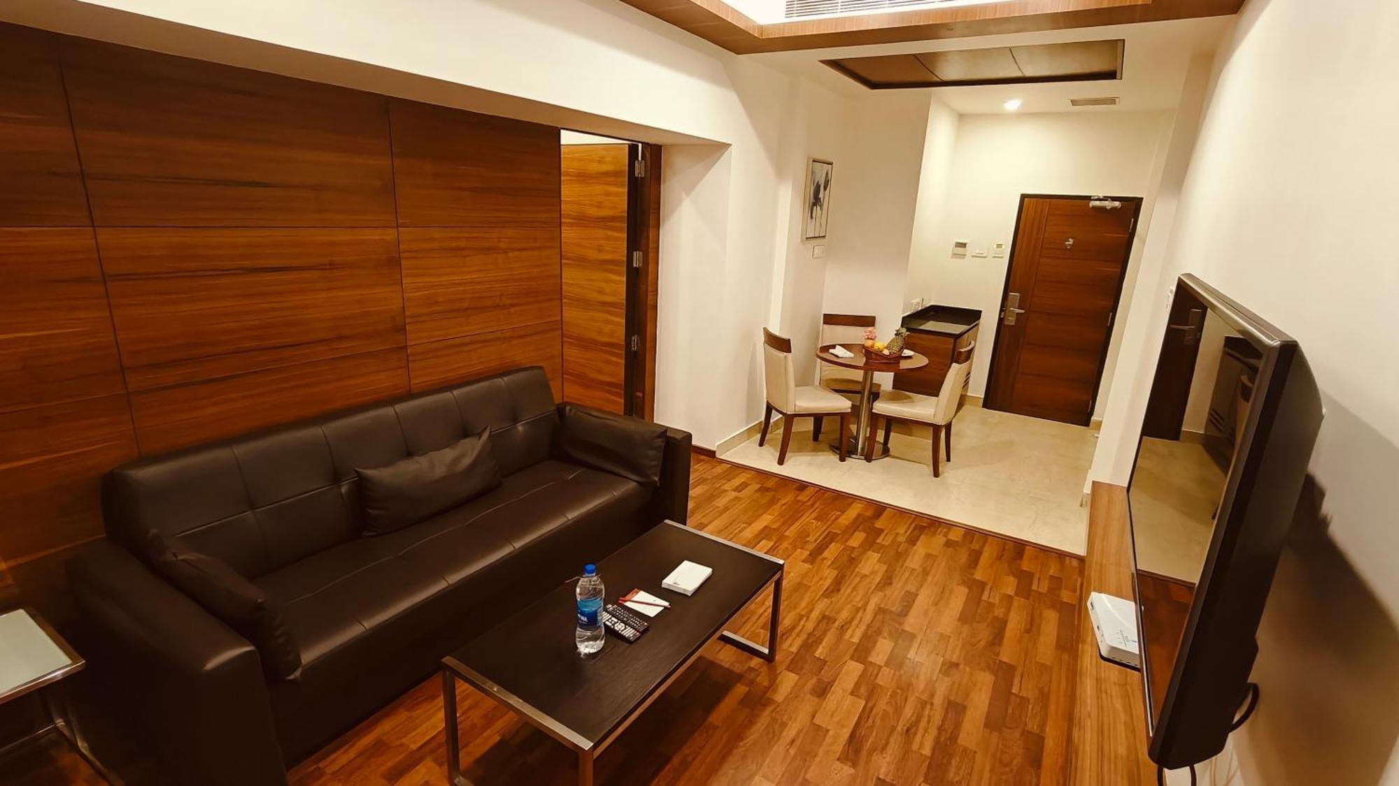 Khanna Fiesta Vellore Exterior photo