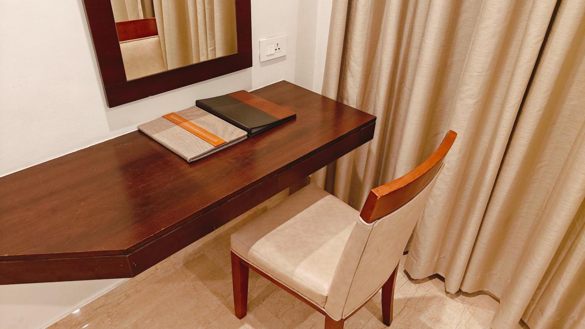 Khanna Fiesta Vellore Exterior photo