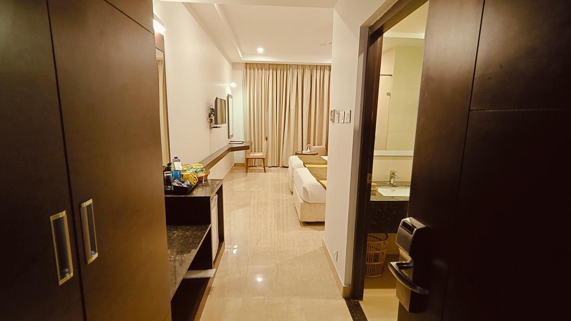 Khanna Fiesta Vellore Exterior photo