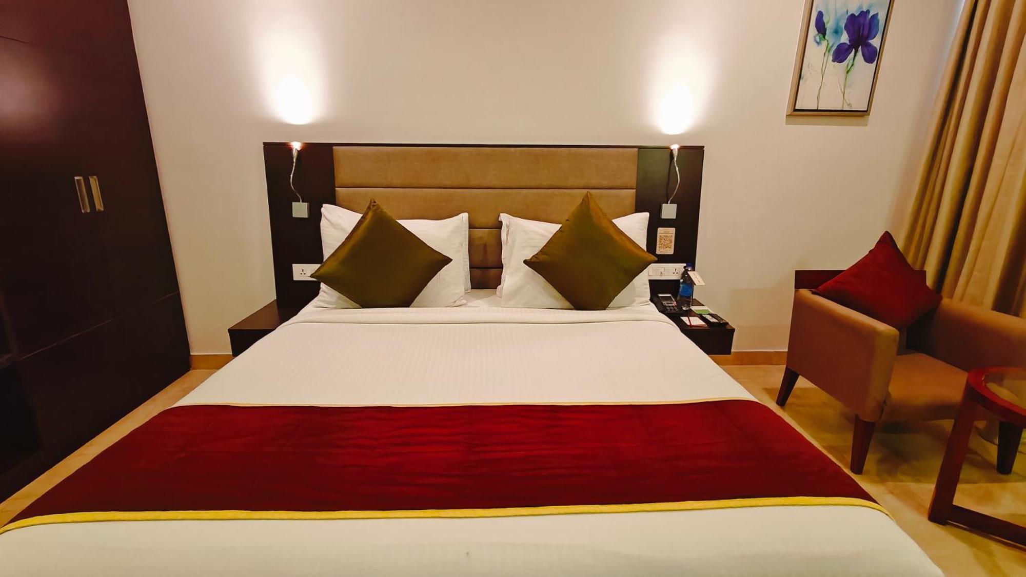 Khanna Fiesta Vellore Exterior photo